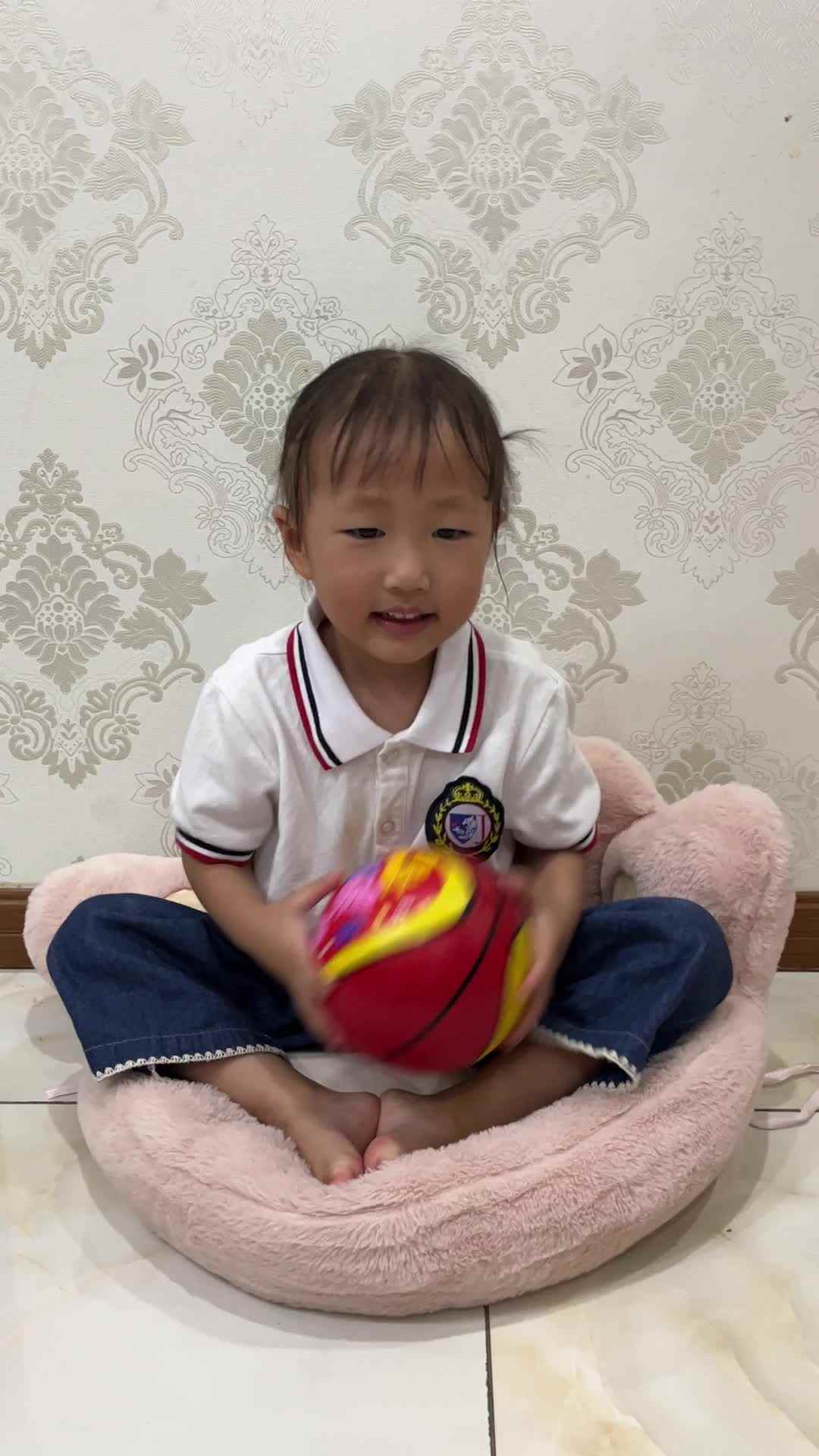 实验中班-陈舒梦-奥尔夫律动《会跳舞的小球》