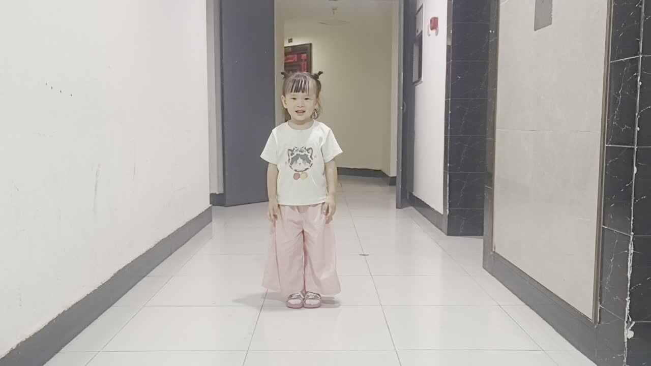 20260917   傅屹彤  听口令做动作  家庭闯关练习43.mp4