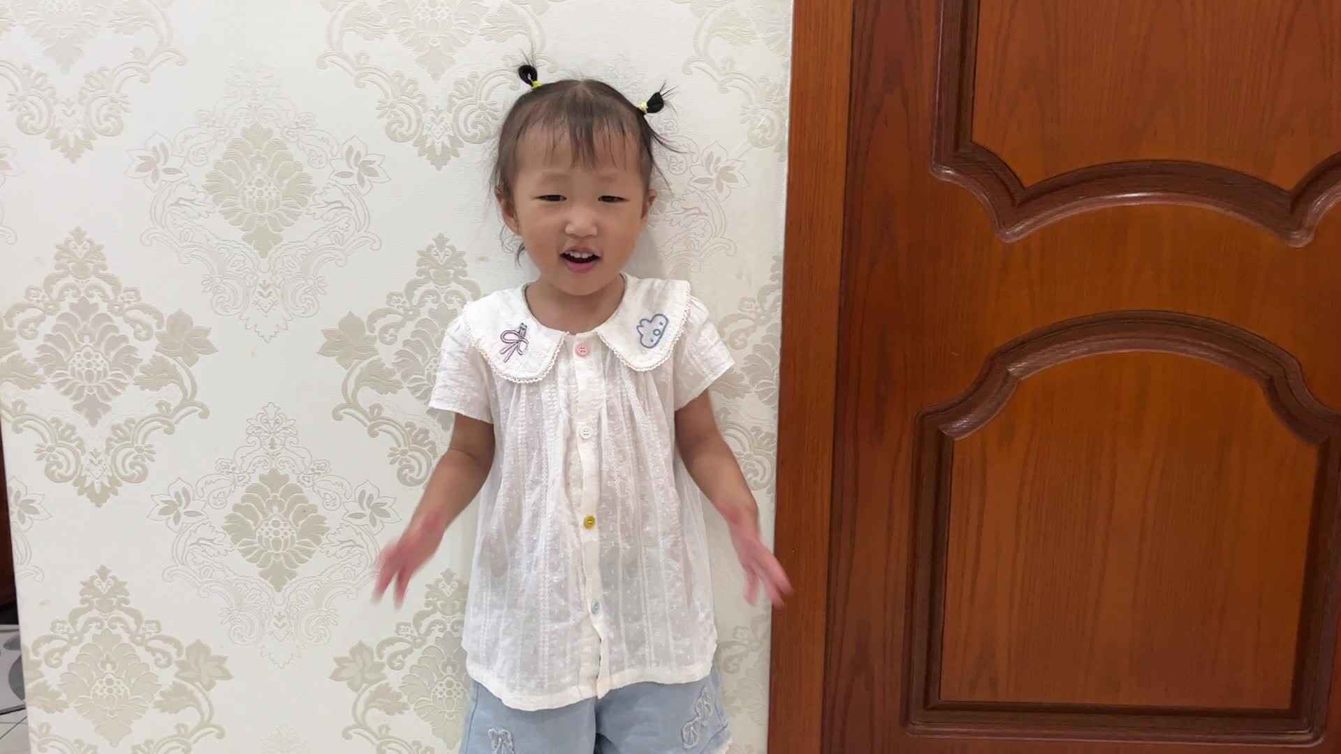 实验中班-陈舒梦-音乐律动《小小火车》