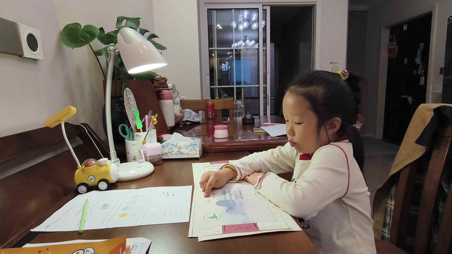 豆娃A班+2026.9.18+陈苏妍+《指读古诗》