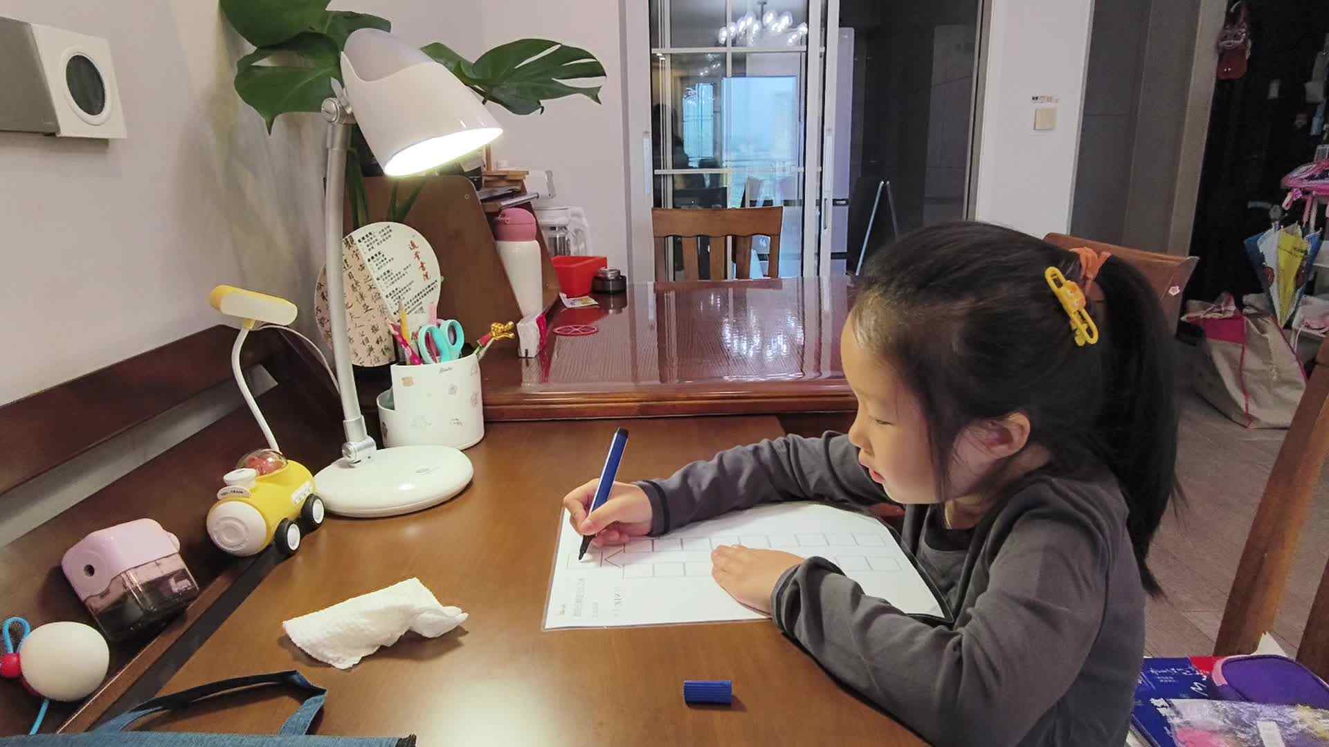 豆娃A班+2026.10.1+陈苏妍+《2.3.4.5分解》